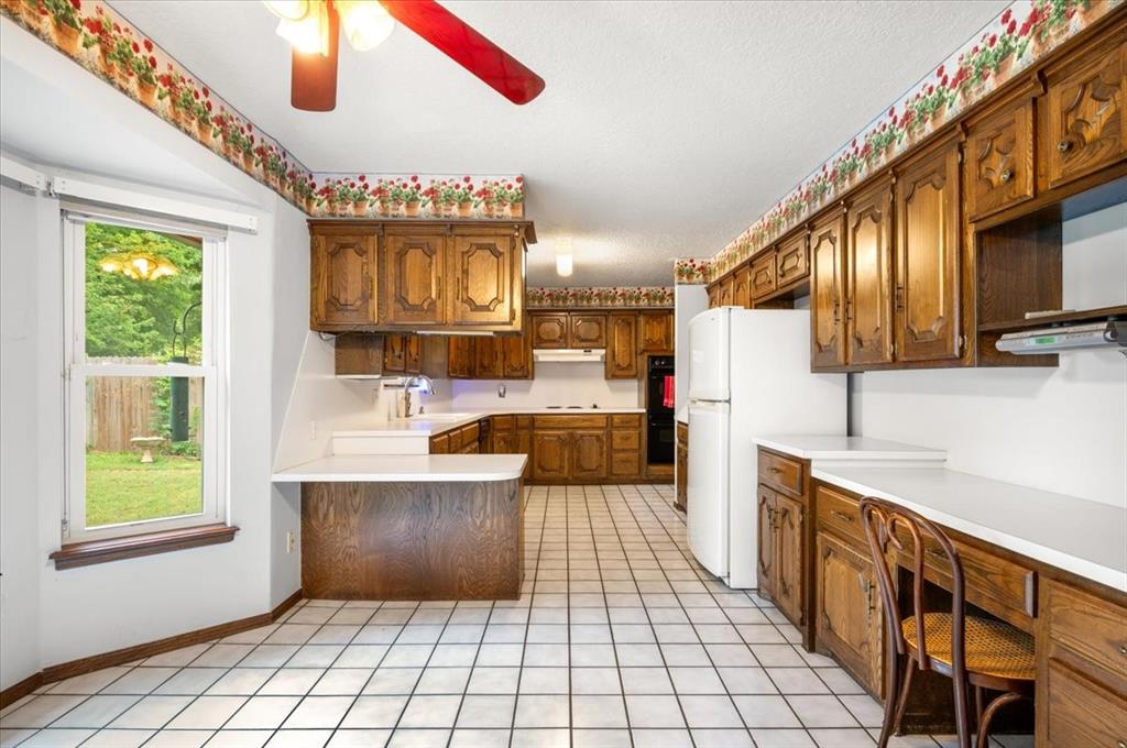 2704 S Berry Road Property Photo 14