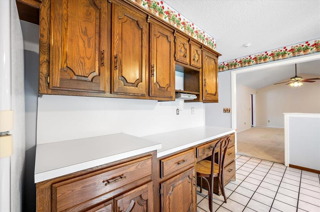 2704 S Berry Road Property Photo 18
