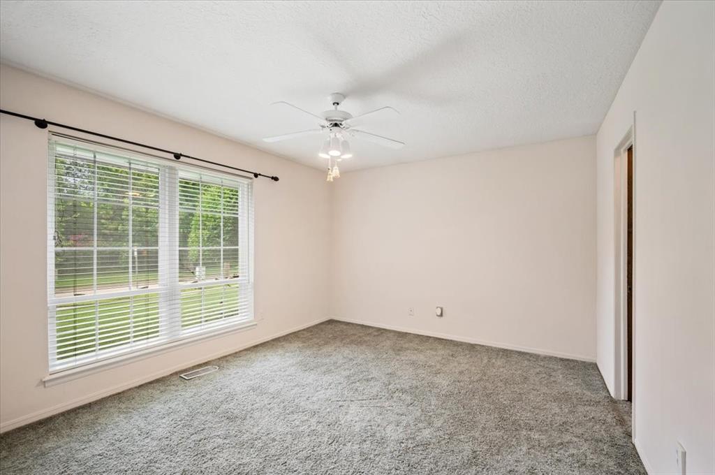 2704 S Berry Road Property Photo 20