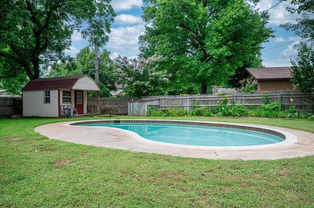 2704 S Berry Road Property Photo 35