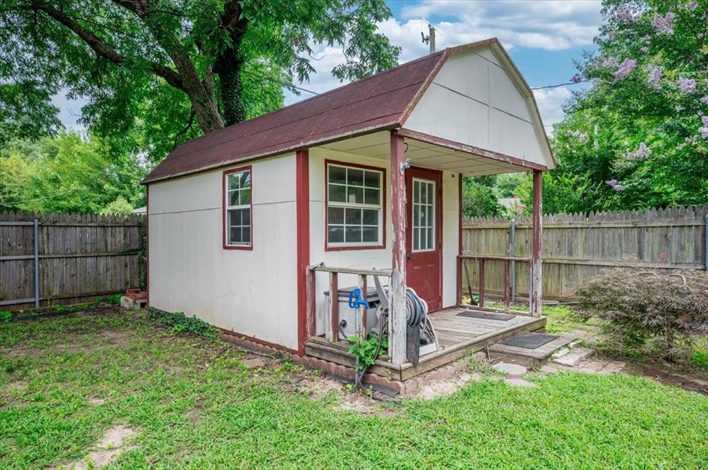 2704 S Berry Road Property Photo 36