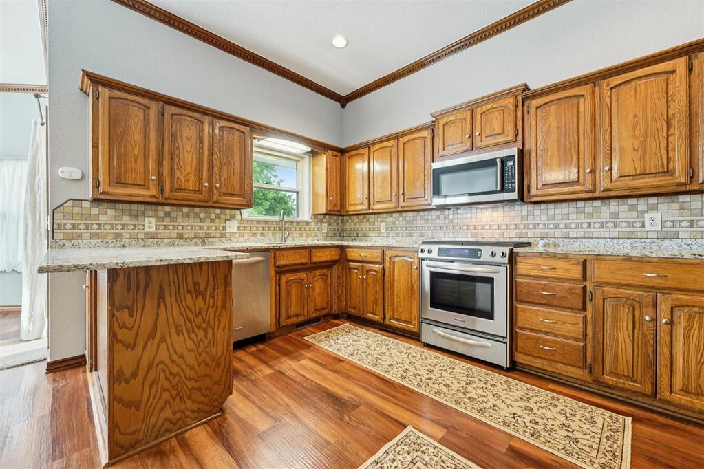 1624 E Twin Brook Terrace Property Photo 11