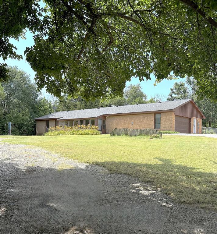 24086 E 990 Road Property Photo 1