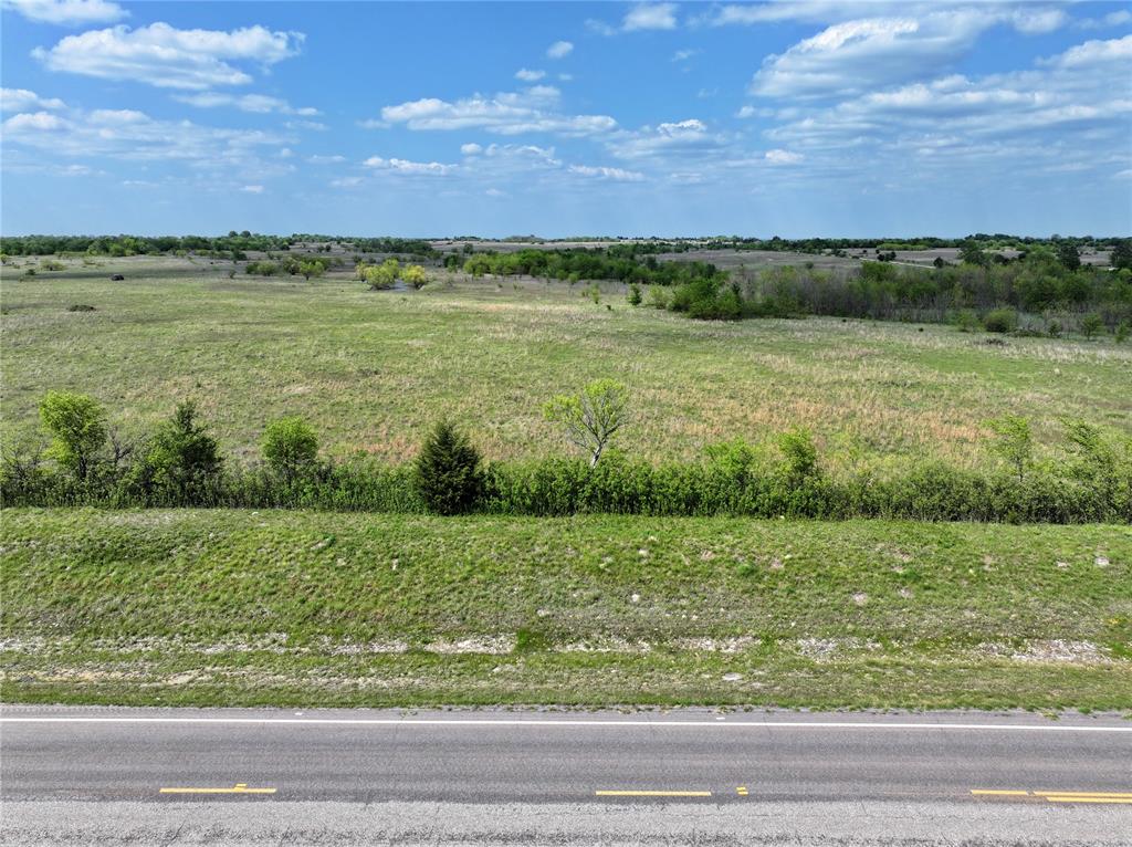 18674 E 22 Highway Property Photo 1