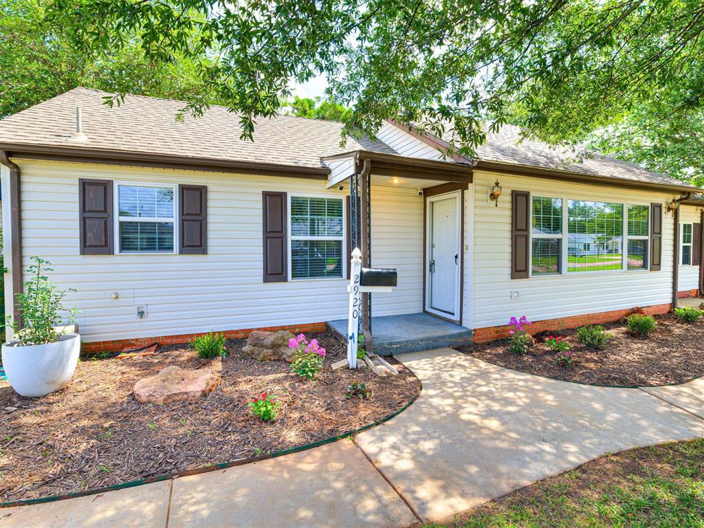 2920 Somerset Place Property Photo 1