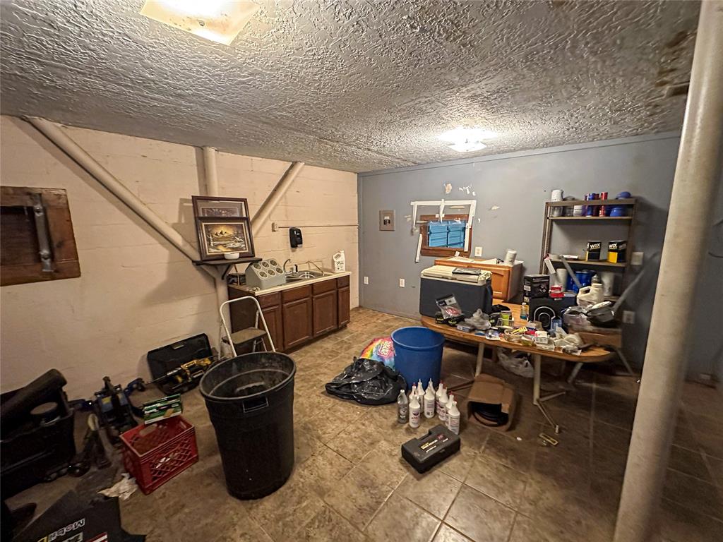 1406 Neptune Drive Property Photo 13
