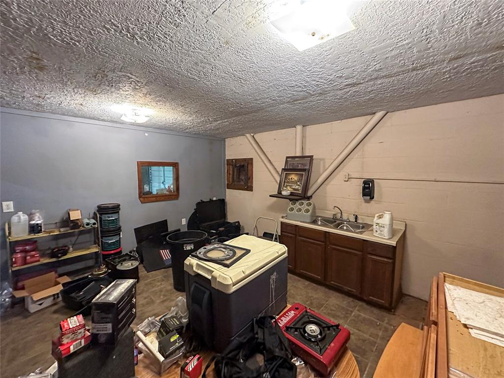 1406 Neptune Drive Property Photo 14
