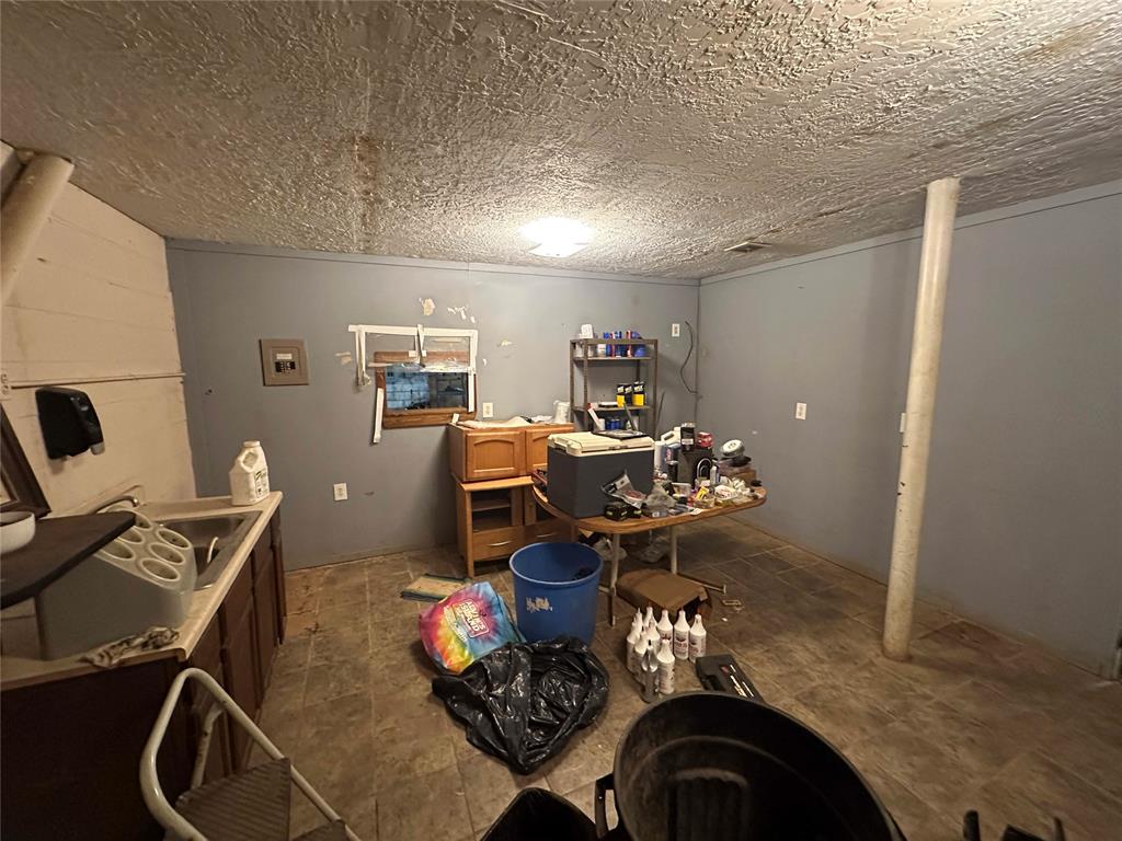 1406 Neptune Drive Property Photo 15