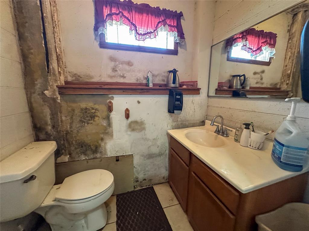 1406 Neptune Drive Property Photo 18