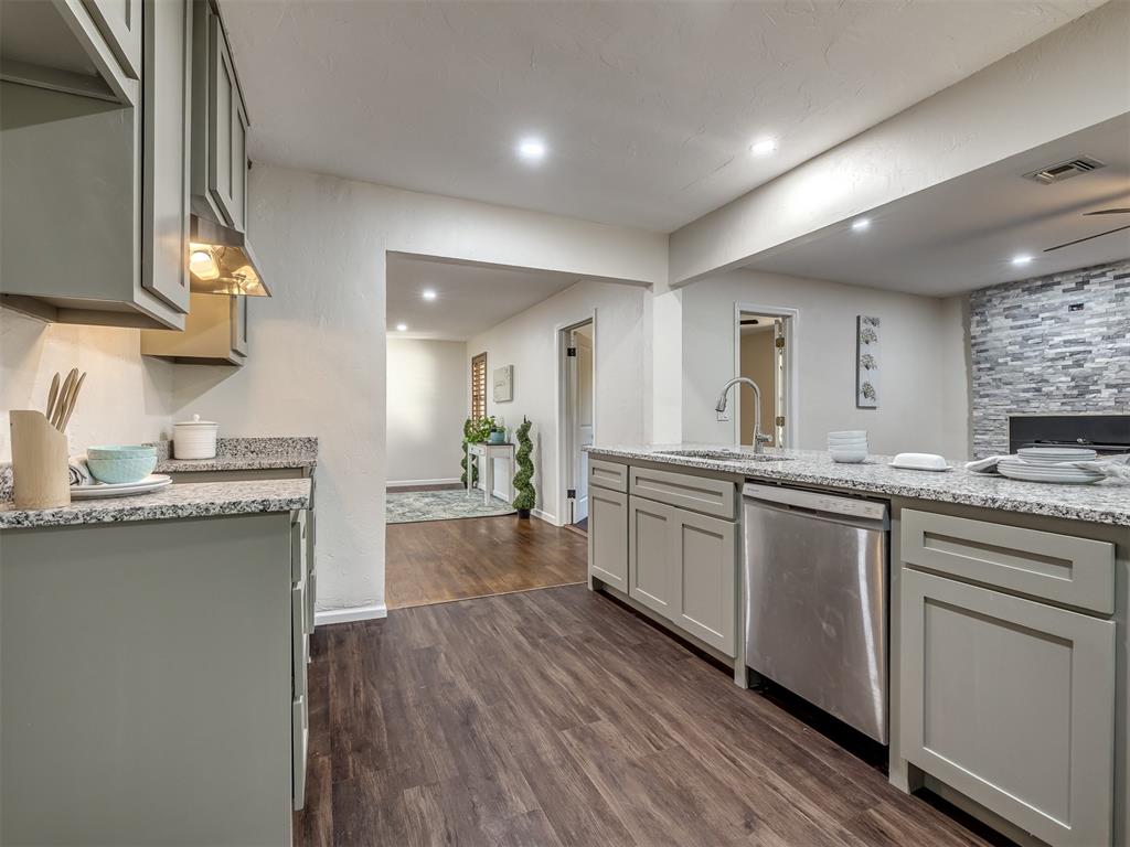 1847 N Allen Lane Property Photo 1