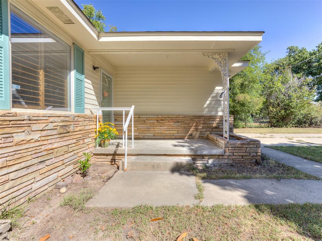 1847 N Allen Lane Property Photo 20