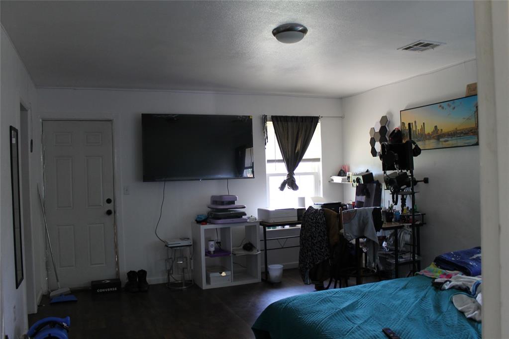426 N Beard Avenue Property Photo 5