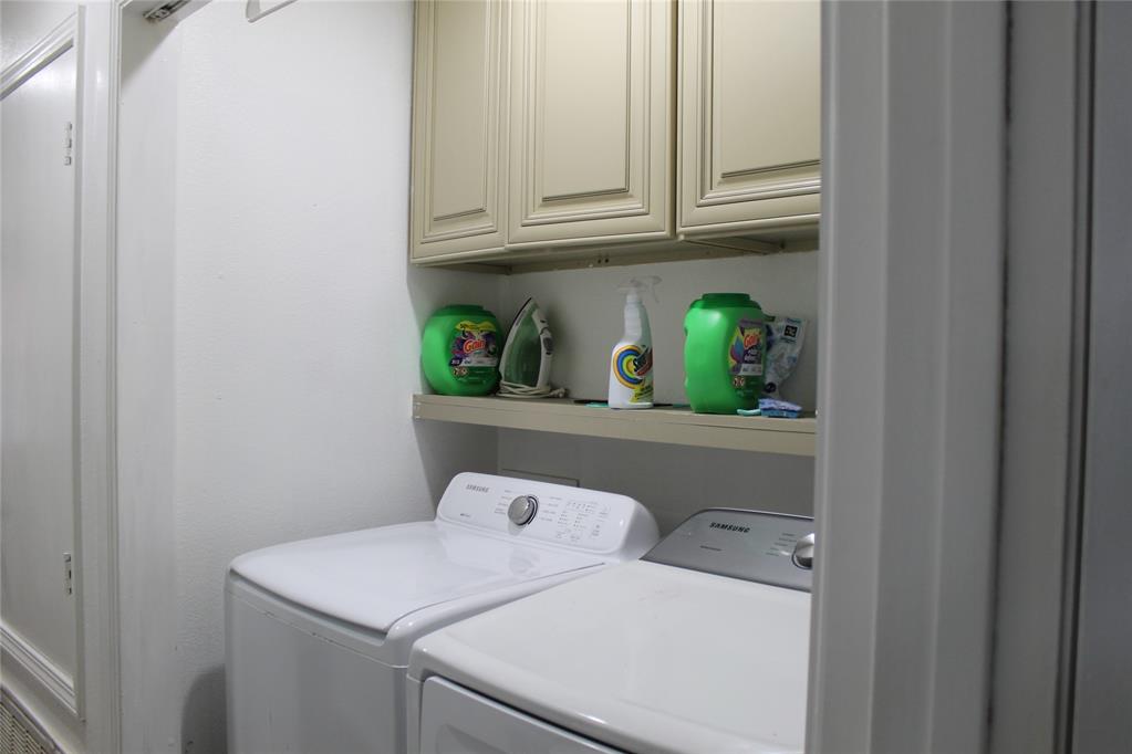 426 N Beard Avenue Property Photo 6