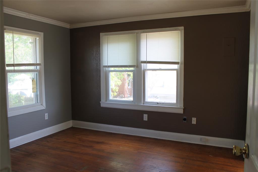 426 N Beard Avenue Property Photo 12