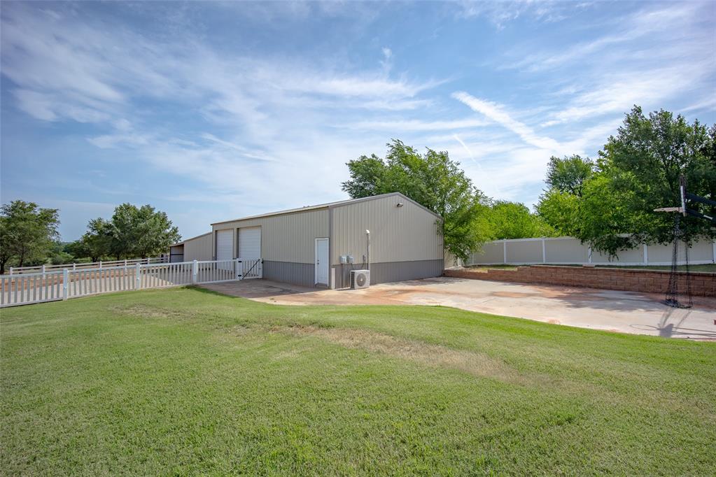 11659 273rd Street Property Photo 5
