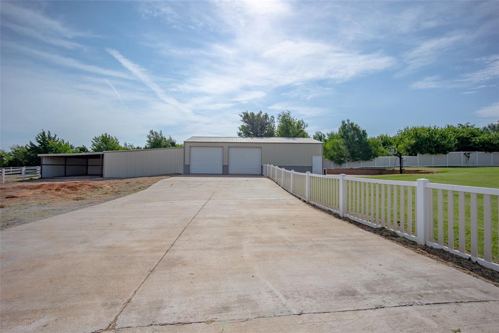 11659 273rd Street Property Photo 7