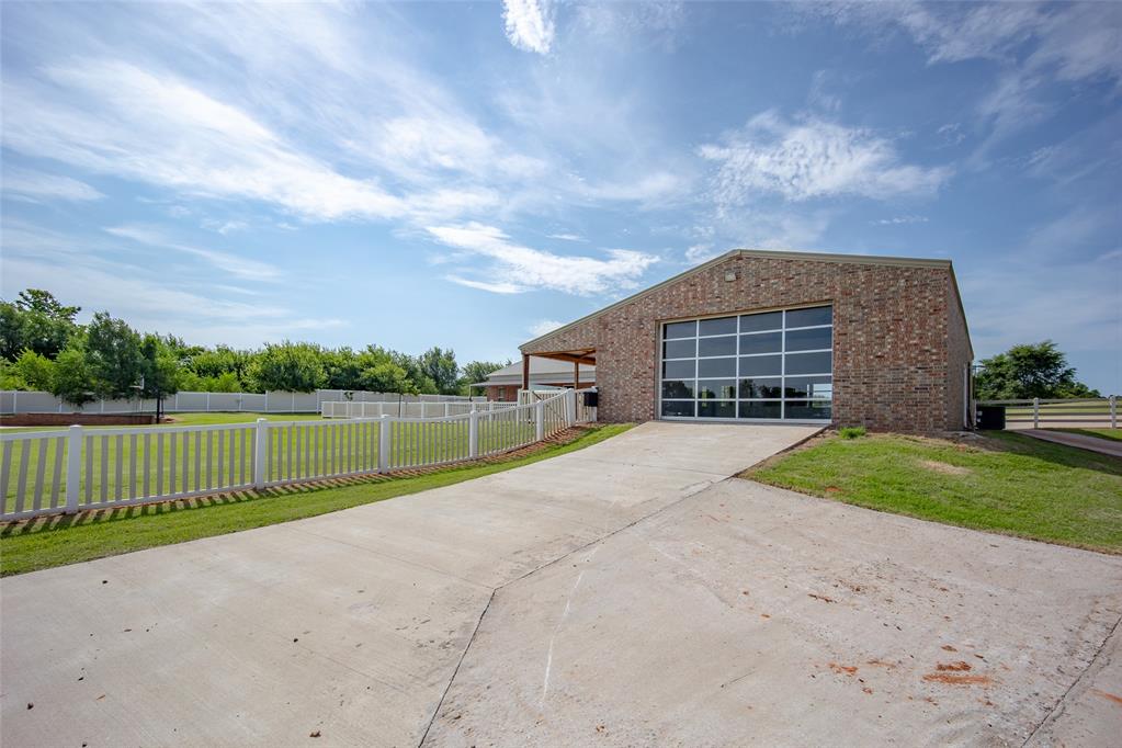 11659 273rd Street Property Photo 8