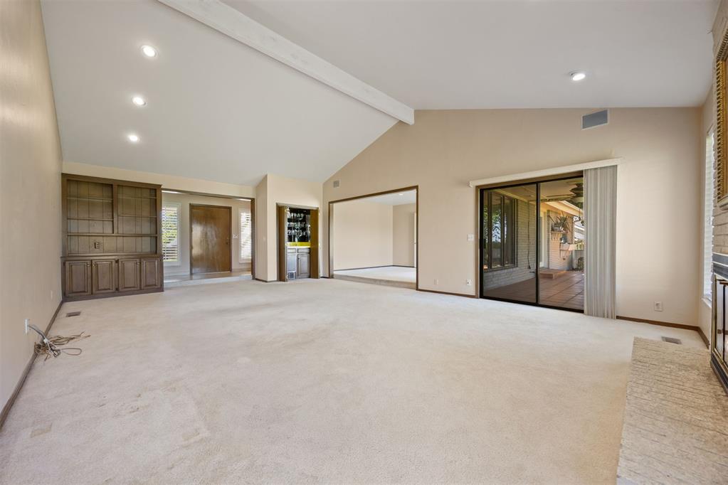 4421 Tamarisk Drive Property Photo 4