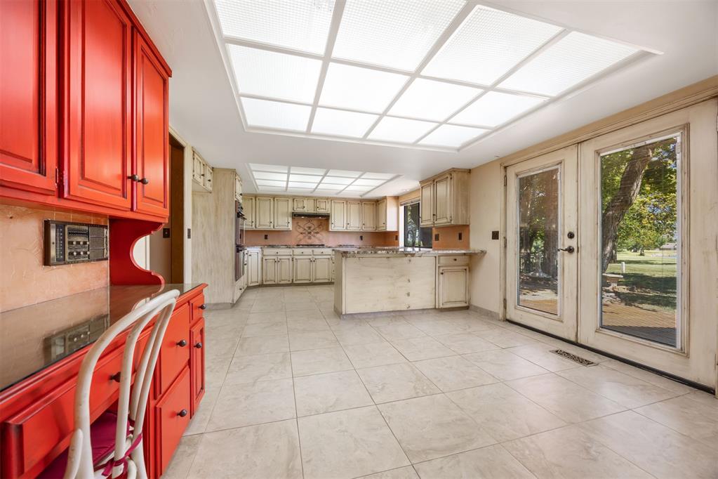 4421 Tamarisk Drive Property Photo 8