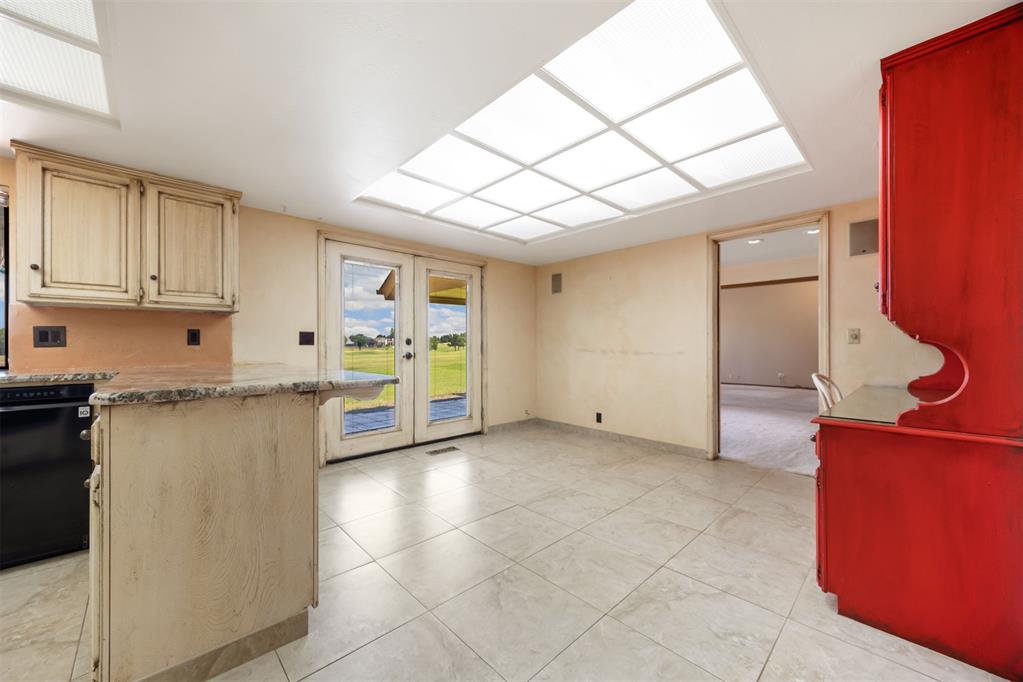 4421 Tamarisk Drive Property Photo 10