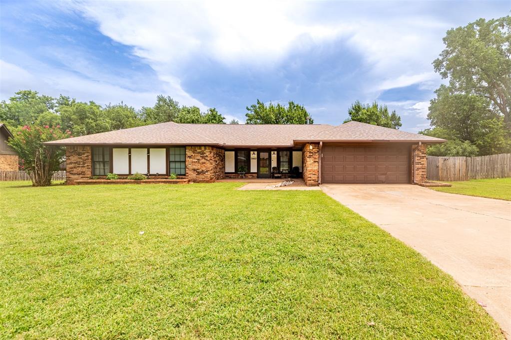 3907 Yorkshire Drive Property Photo 1