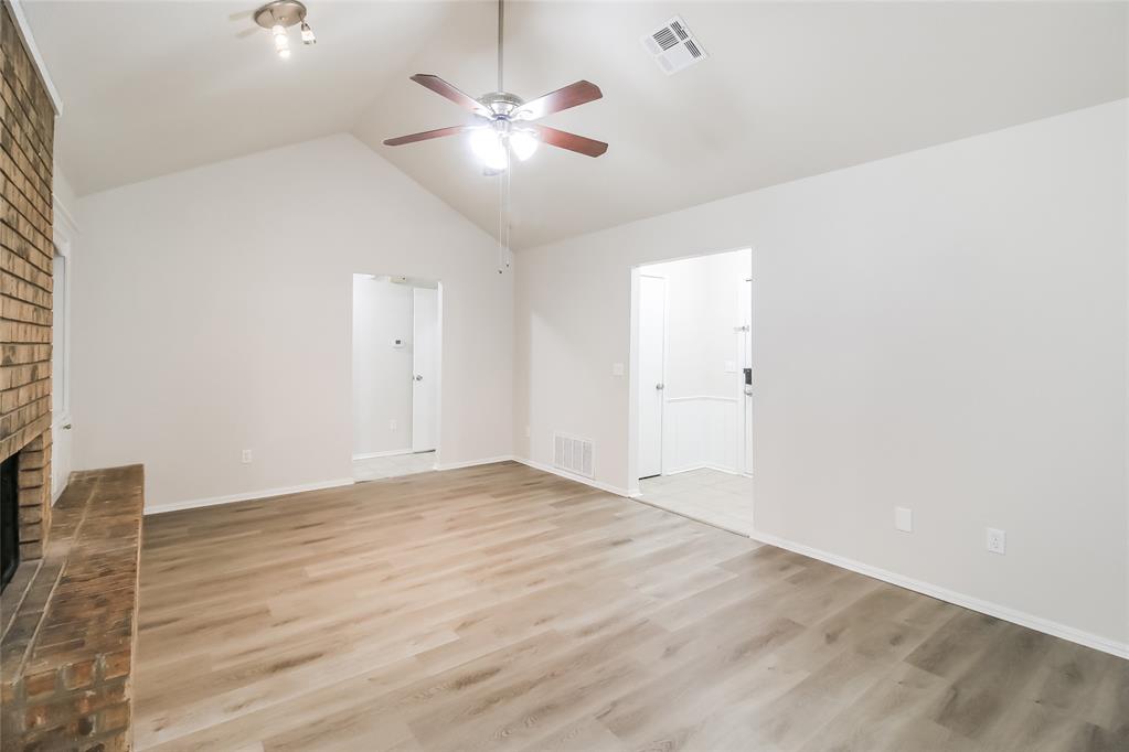 1800 Mark Trail Property Photo 8