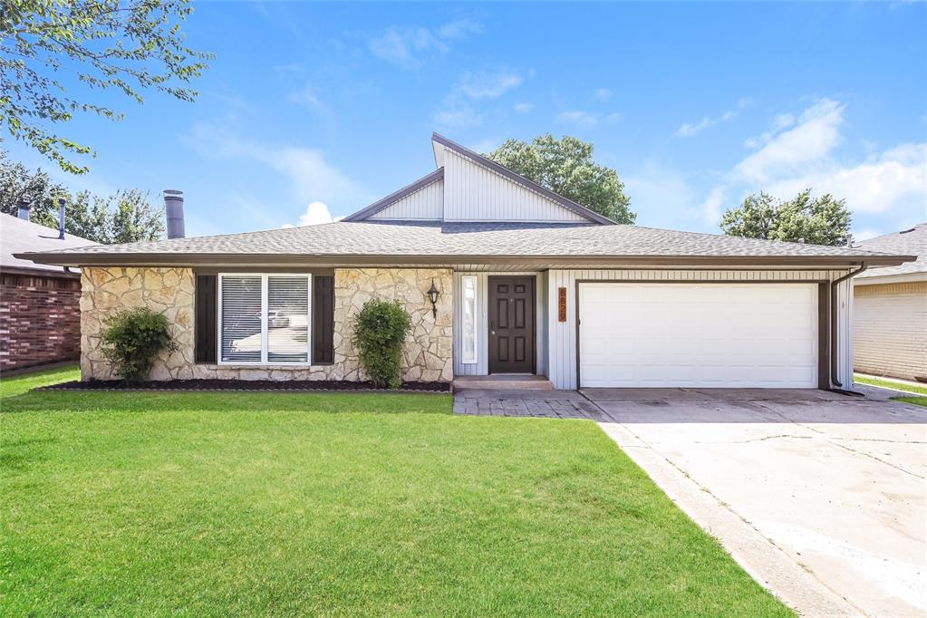 8829 Parkridge Drive Property Photo 1