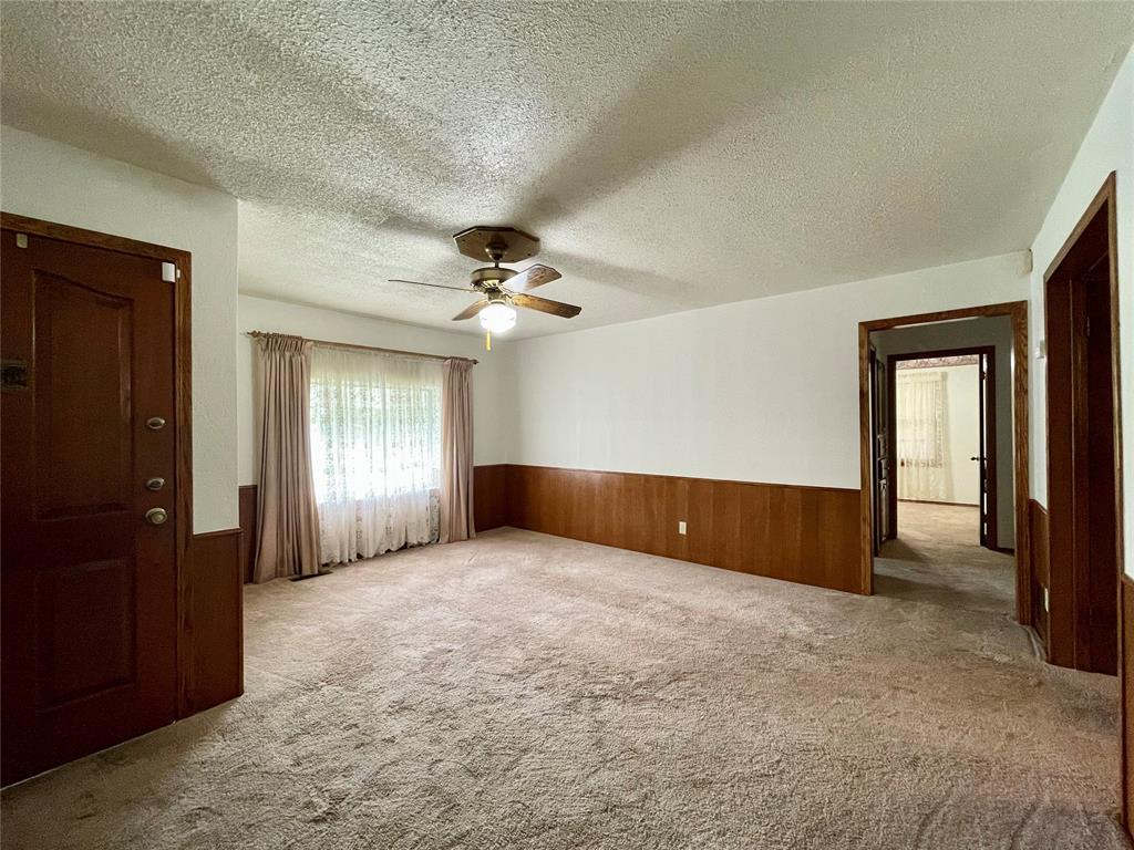 3720 Sw 40th Place Property Photo 4