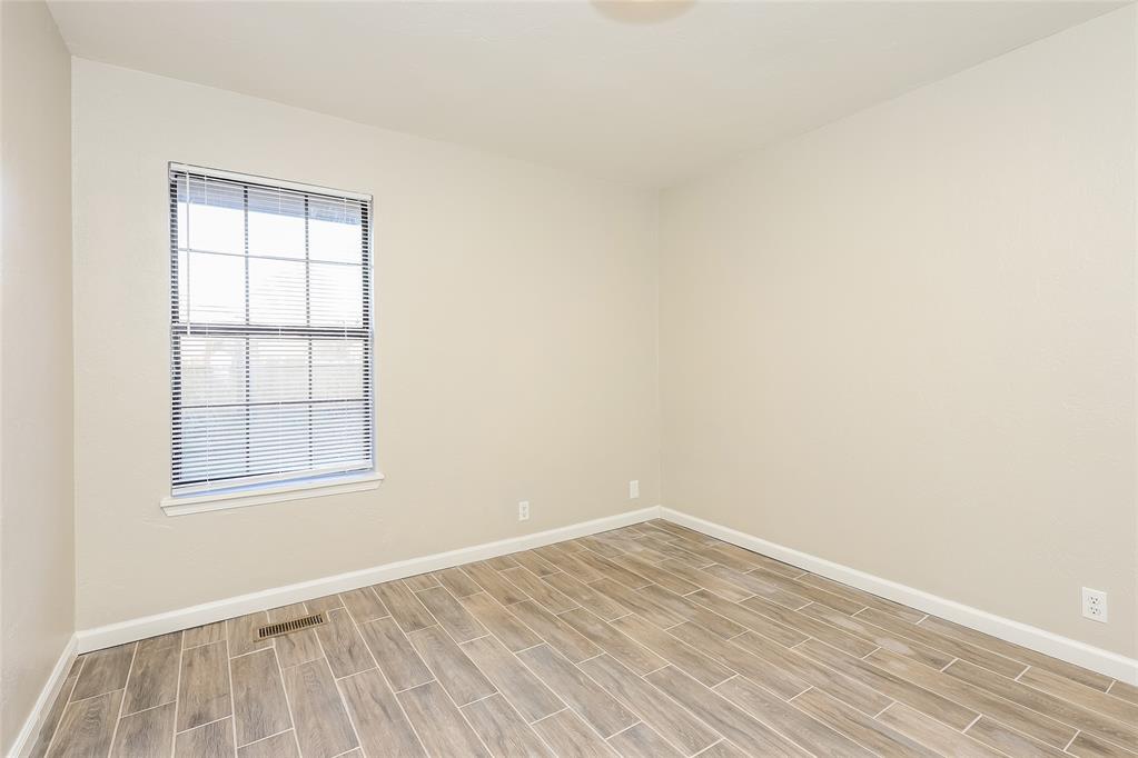 2705 Fairfield Drive Property Photo 11