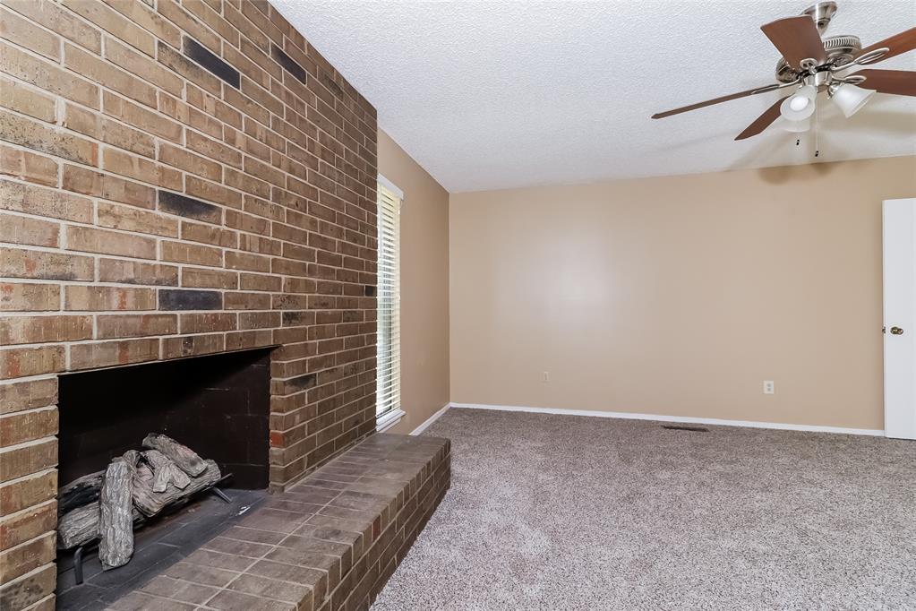 2013 Bonnycastle Lane Property Photo 4
