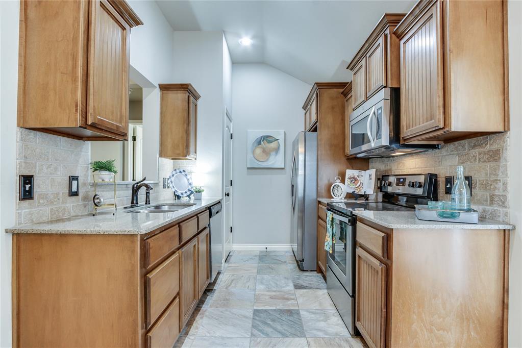 11449 Nw 131st Street Property Photo 4