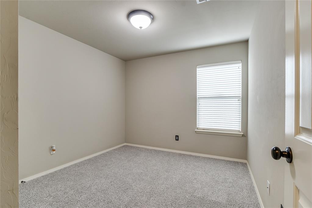 11449 Nw 131st Street Property Photo 7