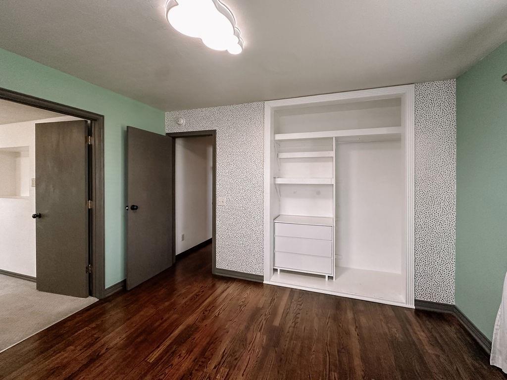 710 N Vernon Avenue Property Photo 31