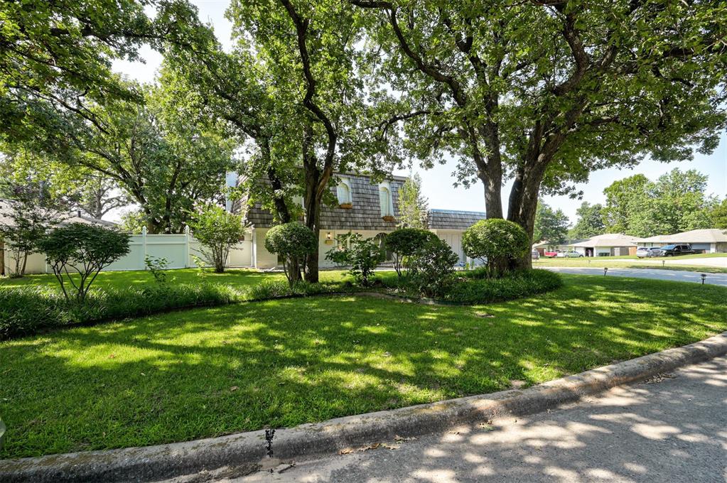1724 N Fordson Avenue Property Photo 2