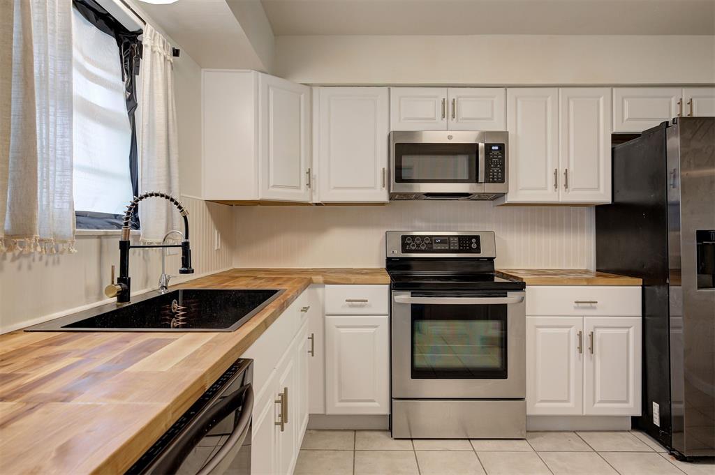 1724 N Fordson Avenue Property Photo 17
