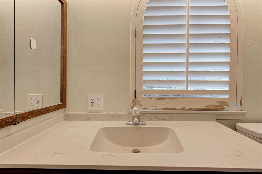 1724 N Fordson Avenue Property Photo 31
