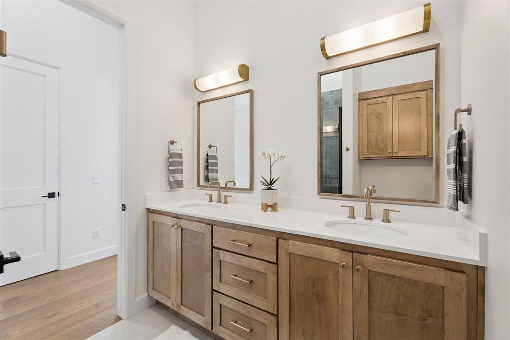 18817 Selah Way Property Photo 23
