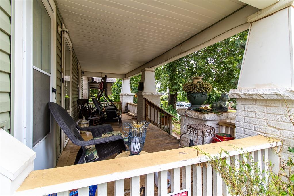 1129 W Park Place Property Photo 17