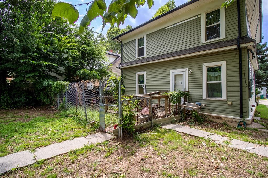 1129 W Park Place Property Photo 24