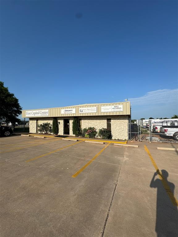 2024 Ruhl Drive Property Photo 2