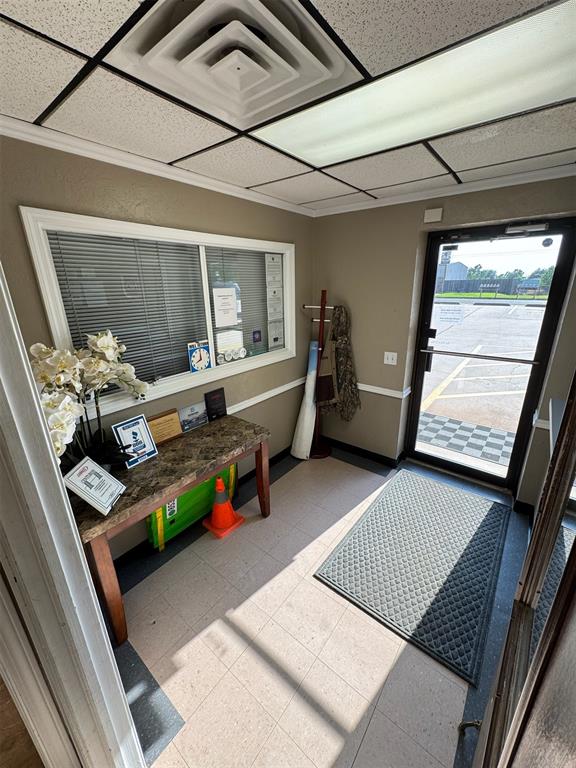 2024 Ruhl Drive Property Photo 4