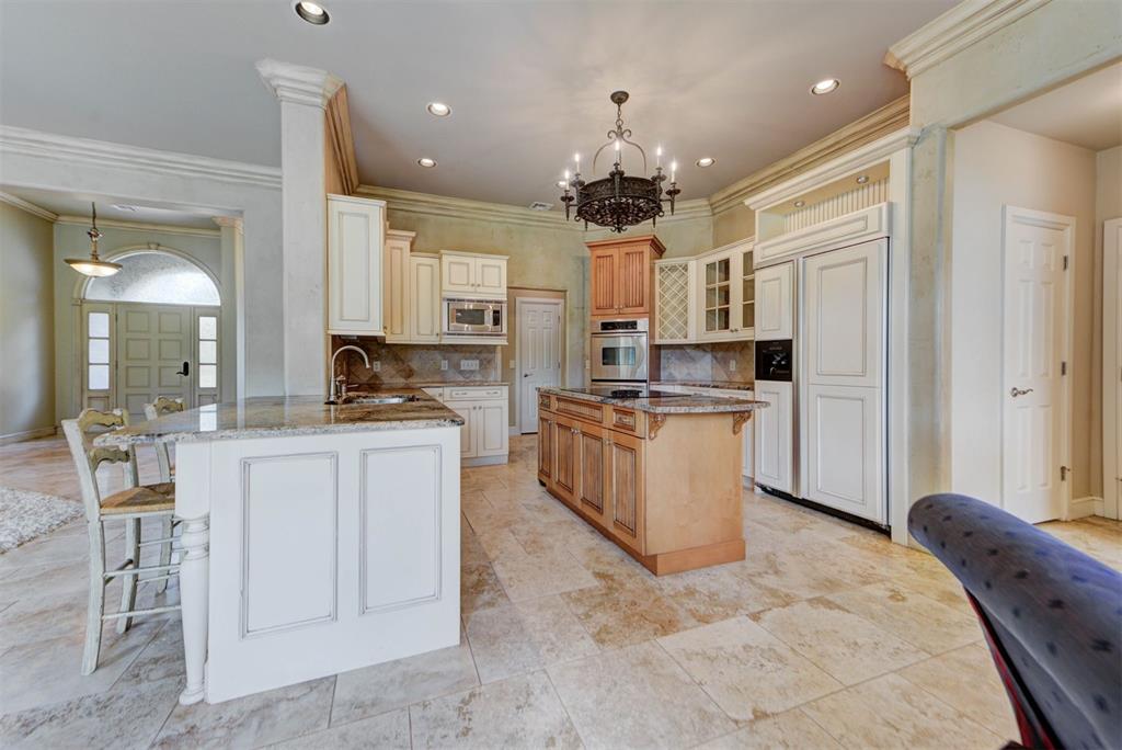 20400 Deer Hollow Drive Property Photo 16