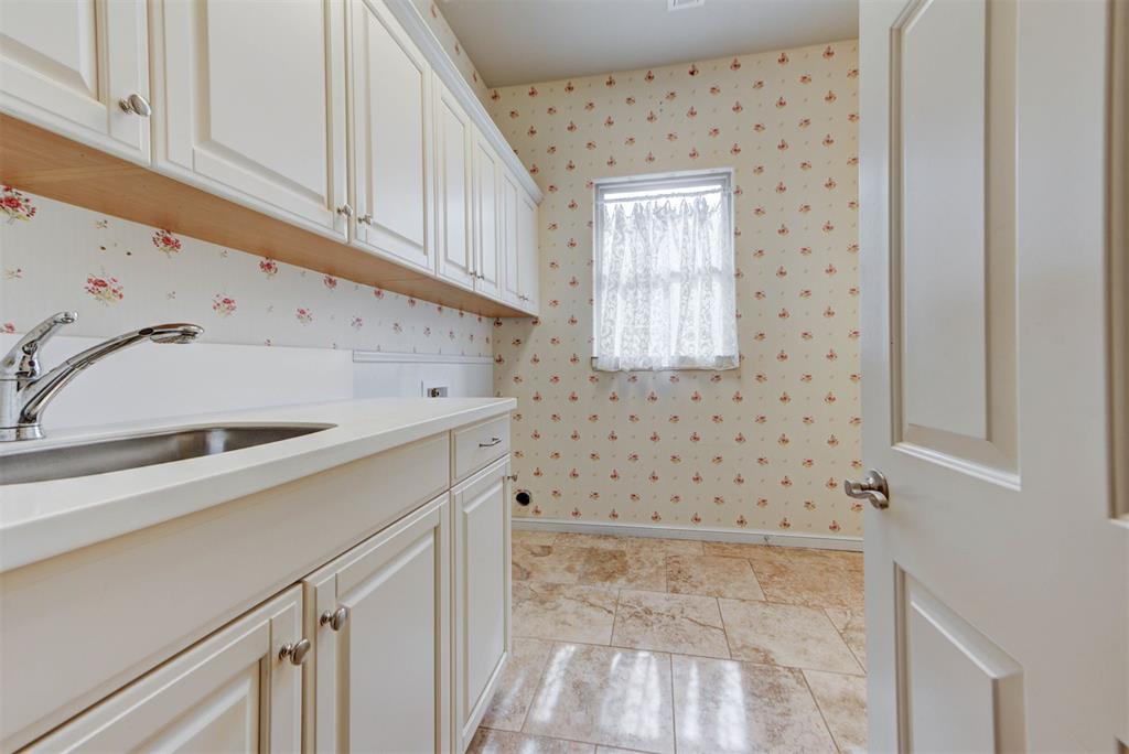 20400 Deer Hollow Drive Property Photo 21