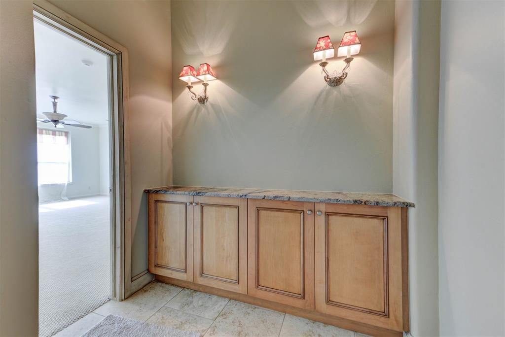20400 Deer Hollow Drive Property Photo 22