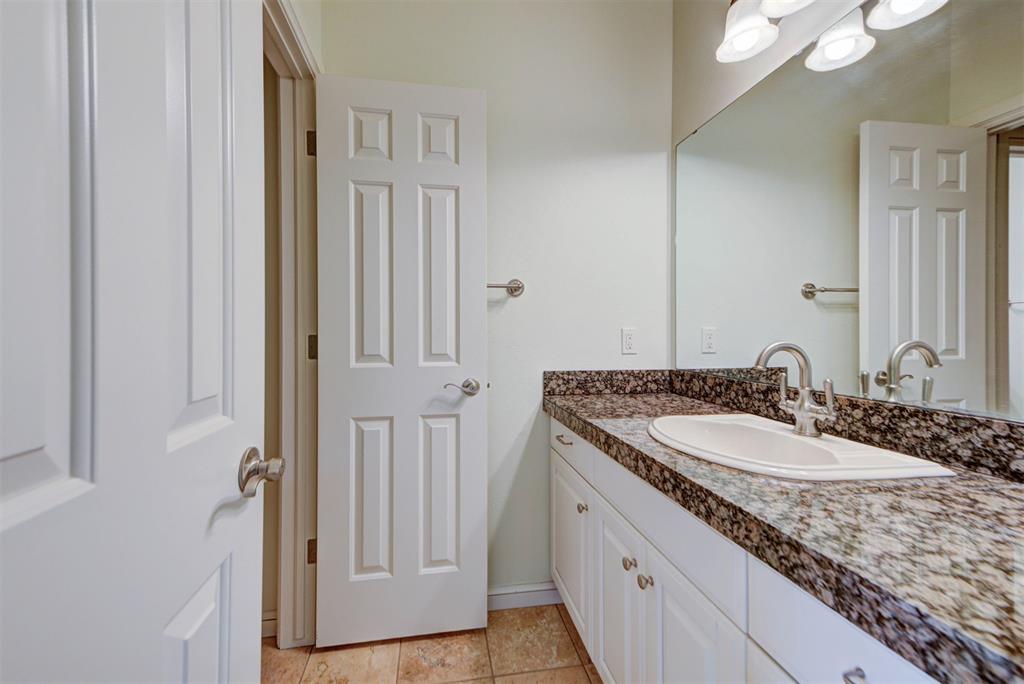 20400 Deer Hollow Drive Property Photo 34