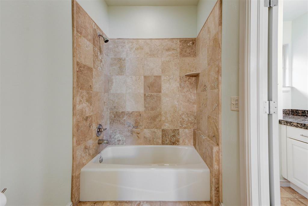 20400 Deer Hollow Drive Property Photo 35