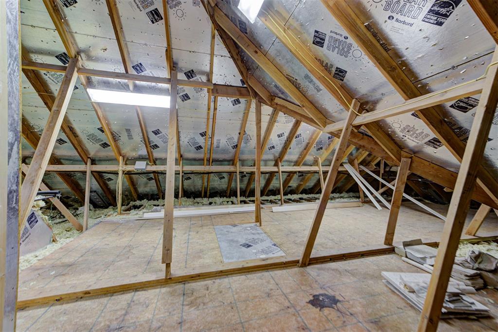 20400 Deer Hollow Drive Property Photo 44