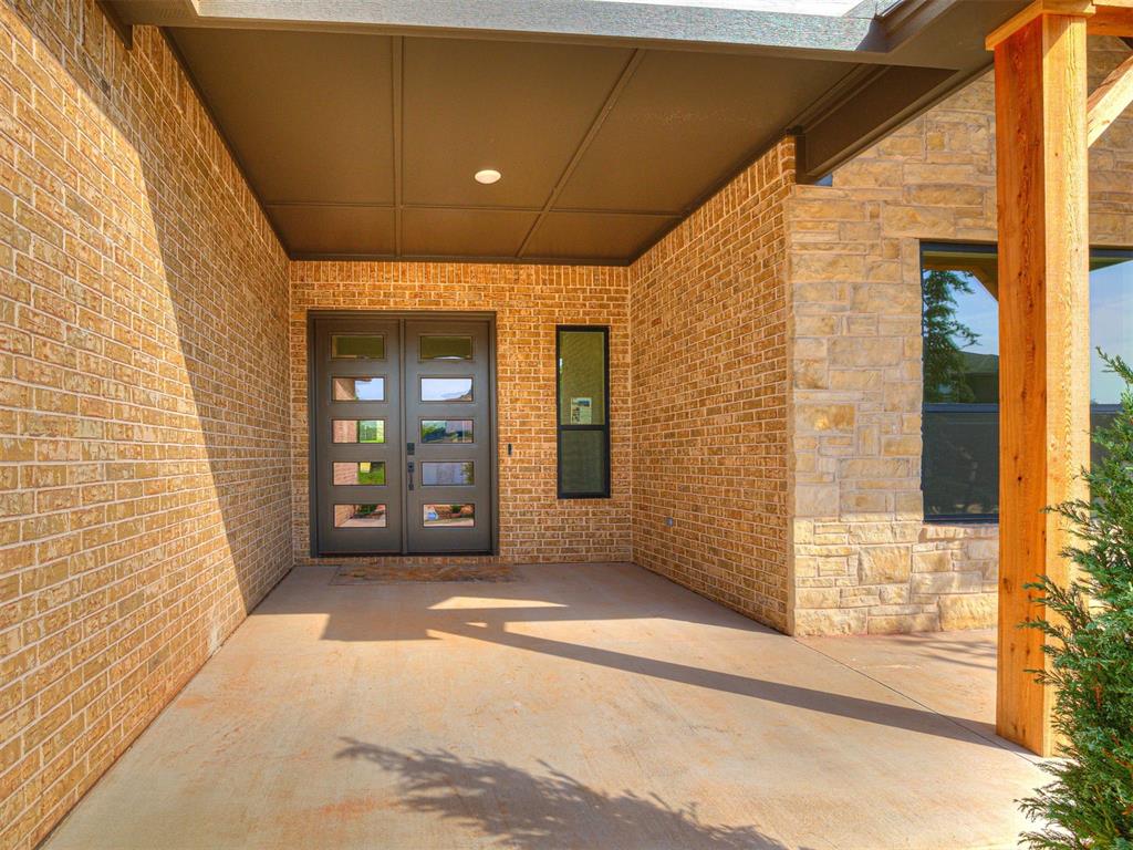 5609 Nw 154th Terrace Property Photo 4