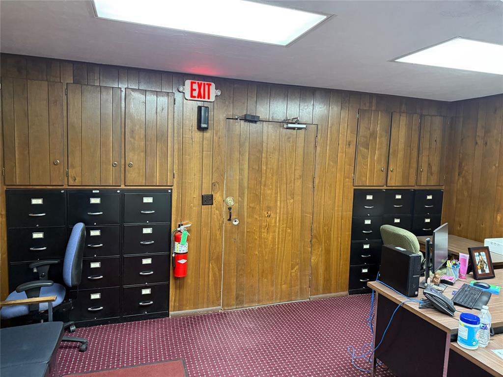 107 S Wewoka Avenue Property Photo 3