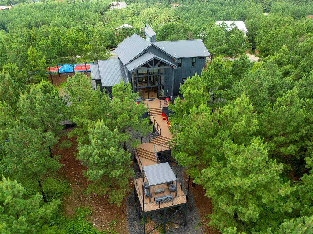136 Buttonwood Trail Property Photo 1